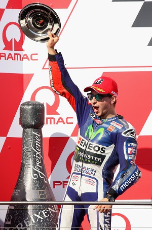 Lorenzo: Untung Iannone Tahan Rossi