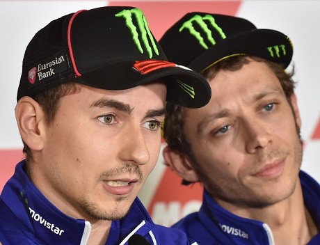 Rossi dan Lorenzo: Tinggal Dua Seri, Siapa Jadi Juara?