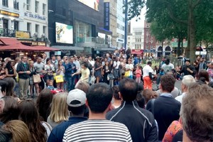Menikmati Street Art di London, dari Atraktif Sampai Romantis