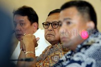 Anggota Komite Executive (KE) Ahmed Solihin mendengarkan permintaan yang diajukan tim koordinasi.