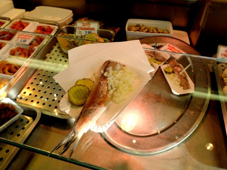 Hasil gambar untuk Herring sushi ala belanda