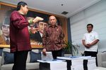 Yuddy Chrisnandi Serahkan Laporan Kinerja Setahun