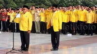 Ical memimpin apel sebelum berziarah. Lamhot Aritonang/detikFoto.