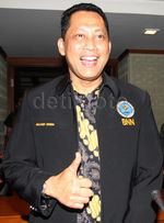 Komjen Buwas Rapat Dengan Pansus Pelindo II