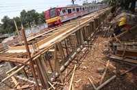Proyek pembangunan ini diharapkan bisa segera diselesaikan hingga Desember 2015. Namun ada juga yang diperkirakan baru bisa selesai Maret 2016.