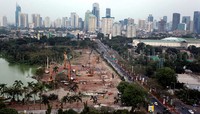 Sejumlah kendaraan alat berat mulai bekerja mengerjakan pondasi di kawasan tersebut.