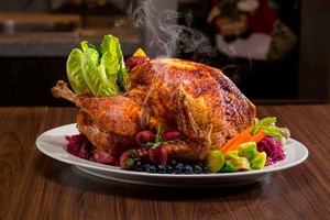 Sana Sini Restaurant Sajikan Turkey Betutu untuk Thanksgiving dan Natal