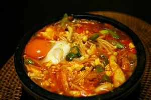 Dakjuk dan Kimchi Jadi Menu Sarapan Sehat Orang Korea (2)