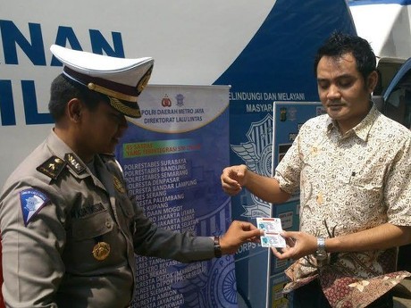 Di SIM Online Bisa Apa Saja?