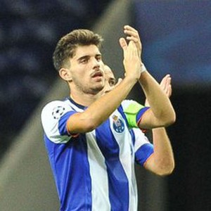Rekor Kapten Termuda, Neves: Yang Penting Porto Menang