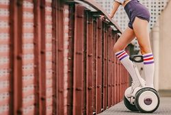 Menunggangi Segway Mini Ala Xiaomi