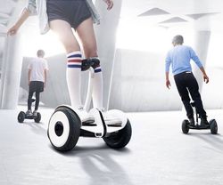 Menunggangi Segway Mini Ala Xiaomi