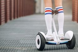 Menunggangi Segway Mini Ala Xiaomi