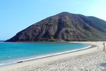 Mawun, Pantai Surga yang Sepi di Lombok