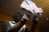 Duit tersebut diduga untuk pengurusan izin pembangkit listrik tenaga mikrohidro di Papua.