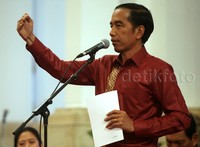 Jokowi menginginkan pelaksanaan pilkada serentak dapat berjalan tertib dan aman.