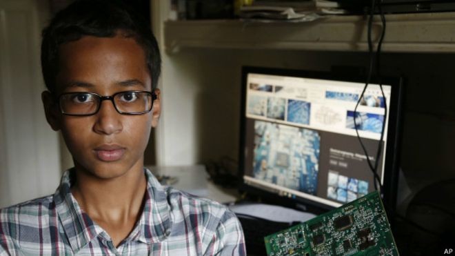 Bocah Ahmed Pembuat Jam Asal AS Terima Beasiswa Qatar