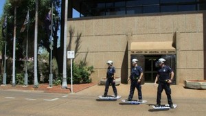 Canda Polisi Australia Mengenang Film Back to the Future 