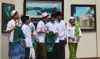 Dalam peringatan ini para santri juga menggelar pameran dan kirap menuju Masjid Istiqlal.