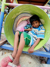 Kini mereka memiliki ruang untuk bermain yang layak. Alfathir Yulianda/detikFoto.