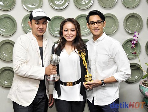 Afgan dan Rossa Rencanakan Konser Duet