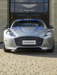 Kami melihat mobil listrik merupakan bagian intrinsik dari masa depan kami, dan kami menyambut ChinaEquity dalam tahap pengembangan berikutnya, ujar CEO Aston Martin Andy Palmer. Pool/dok Aston Martin.