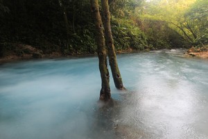 Keajaiban Alam Indonesia, Danau Bergelembung & Berasap