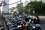 Parkir Liar Memakan Badan Jalan Teluk Betung
