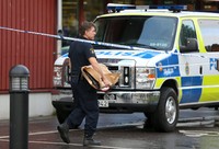 Setelah melakukan penyerangan, pelaku kemudian ditembak mati. REUTERS/Bjorn Larsson Rosvall/TT News Agency.