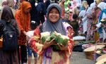 Warga Banjarnegara Gelar Tradisi Tenongan