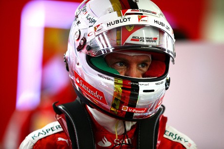 Vettel Kena Penalti 10 Grid, Lebarkan Jalan Hamilton ke Tangga Juara Dunia