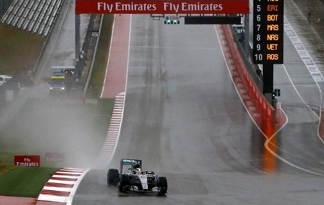 Lintasan Basah, Hamilton Jadi yang Tercepat