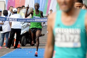 Diikuti 15 Ribu Peserta, Mandiri Jakarta Marathon 2015 Sukses!