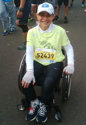 Keterbatasan Tak Surutkan Semangat Raechanah Ikut Jakarta Marathon