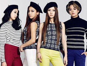 f(x) Kolaborasi dengan Zico Block B di Album 4 WALLS