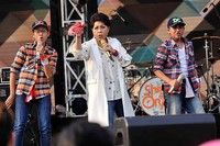 Meskipun sudah tidak lagi muda, Eyang Titiek masih energik. Pool/Noel/detikFoto.