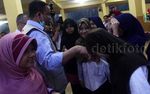 Anies Baswedan Kunjungi Sekolah yang Terkena Kabut Asap