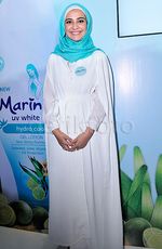 10 Foto Terheboh: Regina, Luna Maya hingga Duo Serigala