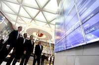 Pada debut perdananya, Mitra Komunikasi dibuka pada level Rp 300 per saham atau naik Rp 100 per saham. Saham perseroan sempat berada pada level tertinggi Rp 340 dan terendah Rp 250.
