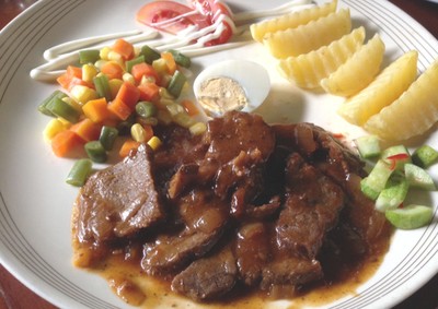 Nyam! Ada Java Steak dan Nasi Campur Komplet di Kedai Nyonya Rumah