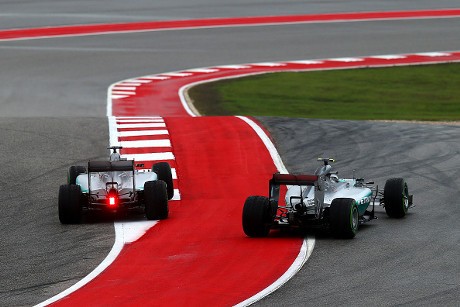 Rosberg Tidak Senang dengan Hamilton yang Kelewat Agresif