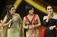 Ashanty, KD, dan Syahrini saat manggung di Silet Awards 2015 pada Senin (26/10/2015) di studio Kebon Jeruk, Jakarta Barat. Pool/Noel/detikHOT.