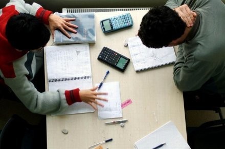 Sekolah Kejuruan di Sydney Bujuk Siswanya dengan Hadiah Ipad