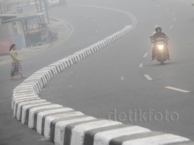 Pekatnya Kabut Asap di Jambi