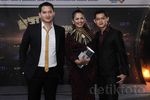 Ely Sugigi Diapit Rezky Aditya Asli dan Rezky Aditya KW