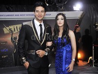 Mereka pun meraih penghargaan Kisah Asmara Tersilet dan Pasangan Sinetron Tersilet. Pool/Noel/detikHOT.