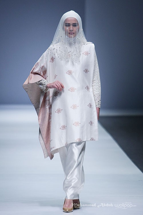 Ria Miranda Signature. Indonesia Fashion Forward. Jakarta Fashion Week 2016 at Senayan City. Jakarta. [Foto: Mohammad Abduh/Wolipop]