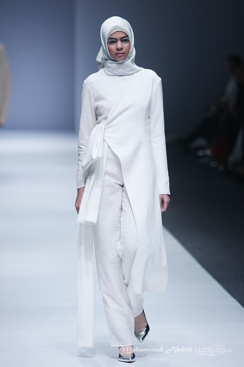 Ria Miranda Signature. Indonesia Fashion Forward. Jakarta Fashion Week 2016 at Senayan City. Jakarta. [Foto: Mohammad Abduh/Wolipop]