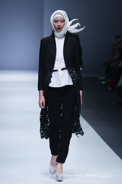 Norma Hauri Indonesia Fashion Forward. Jakarta Fashion Week 2016 at Senayan City. Jakarta. [Foto: Mohammad Abduh/Wolipop]