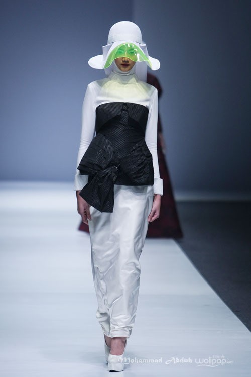 Norma Hauri Indonesia Fashion Forward. Jakarta Fashion Week 2016 at Senayan City. Jakarta. [Foto: Mohammad Abduh/Wolipop]